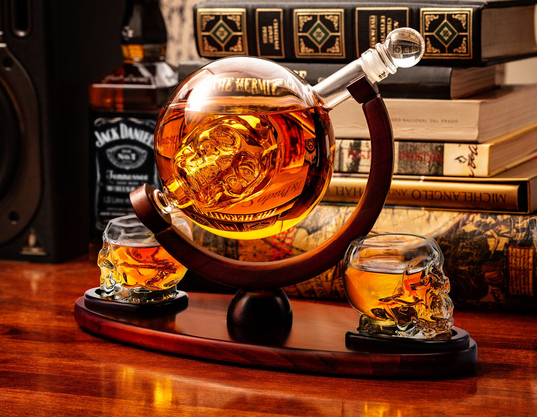 Skull Whiskey Decanter Set